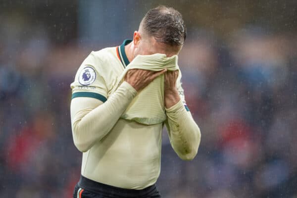 BURNLEY, ENGLAND - Sunday, February 13, 2022: Liverpool's captain Jordan Henderson during the FA Premier League match between Burnley FC and Liverpool FC at Turf Moor. (Pic by David Rawcliffe/Propaganda)