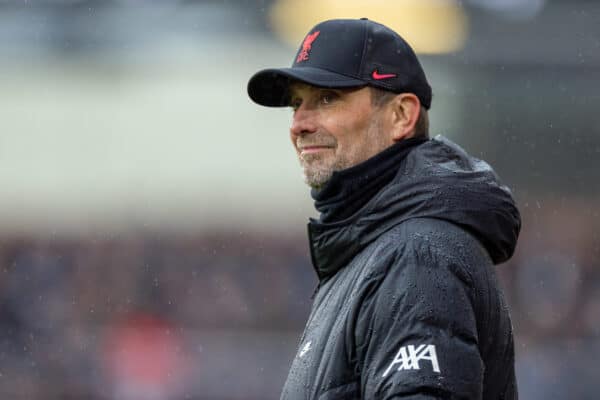 BURNLEY, ENGLAND - Sunday, February 13, 2022: Liverpool's manager Jürgen Klopp during the FA Premier League match between Burnley FC and Liverpool FC at Turf Moor. (Pic by David Rawcliffe/Propaganda)