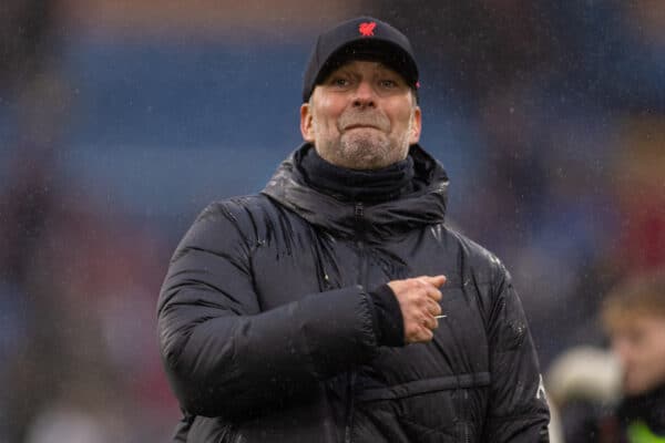 BURNLEY, ENGLAND - Sunday, February 13, 2022: Liverpool's manager Jürgen Klopp celebrates after the FA Premier League match between Burnley FC and Liverpool FC at Turf Moor. Liverpool won 1-0. (Pic by David Rawcliffe/Propaganda)