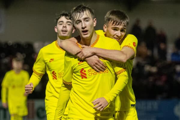 LONDON, ENGLAND - Friday, February 25, 2022: Liverpool's Max Woltman (C) celebrates with team-mate James Norris (R) after scoring the fourth goal during the Premier League 2 Division 1 match between Arsenal FC Under-23's and Liverpool FC Under-23's at Meadow Park. (Pic by David Rawcliffe/Propaganda)