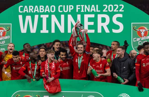 LONDON, ENGLAND - Sunday, February 27, 2022: Liverpool's captain Jordan Henderson lifts the trophy as his side celebrate the Football League Cup Final match between Chelsea FC and Liverpool FC at Wembley Stadium.  (Pic by David Rawcliffe/Propaganda)