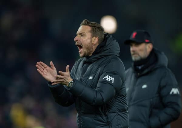 LIVERPOOL, ENGLAND - Tuesday, March 8, 2022: Liverpool's first-team development coach Pepijn Lijnders during the pre-match warm-up before the UEFA Champions League Round of 16 2nd Leg game between Liverpool FC and FC Internazionale Milano at Anfield. (Pic by David Rawcliffe/Propaganda)