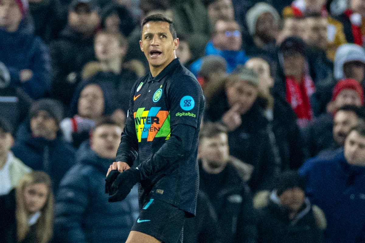 LIVERPOOL, ENGLAND - Tuesday, March 8, 2022: Inter Milan's Alexis Sa?nchez looks dejected as he is sent off during the UEFA Champions League Round of 16 2nd Leg game between Liverpool FC and FC Internazionale Milano at Anfield. (Pic by David Rawcliffe/Propaganda)