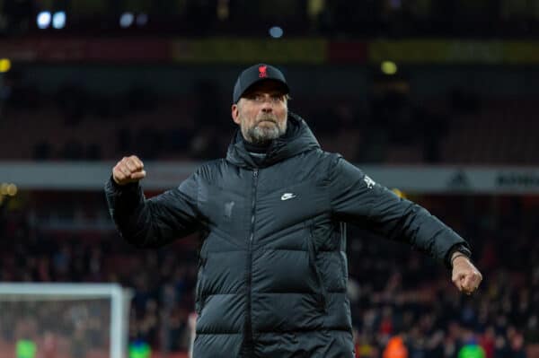 LONDON, ENGLAND - Wednesday, March 16, 2022: Liverpool's manager Jürgen Klopp celebrates after the FA Premier League match between Arsenal FC and Liverpool FC at the Emirates Stadium. Liverpool won 2-0. (Pic by David Rawcliffe/Propaganda)