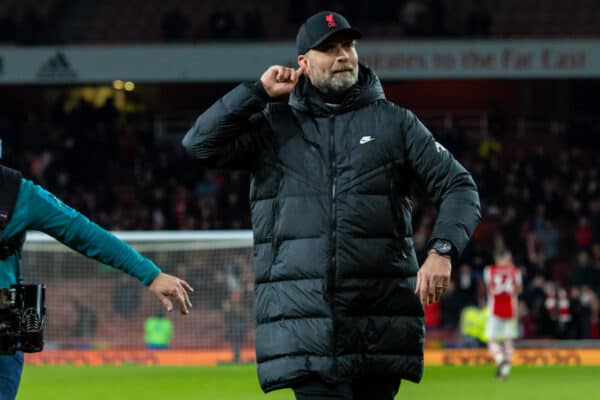 LONDON, ENGLAND - Wednesday, March 16, 2022: Liverpool's manager Jürgen Klopp celebrates after the FA Premier League match between Arsenal FC and Liverpool FC at the Emirates Stadium. Liverpool won 2-0. (Pic by David Rawcliffe/Propaganda)