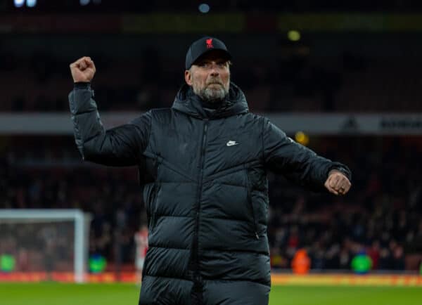 LONDON, ENGLAND - Wednesday, March 16, 2022: Liverpool's manager Jürgen Klopp celebrates after the FA Premier League match between Arsenal FC and Liverpool FC at the Emirates Stadium. Liverpool won 2-0. (Pic by David Rawcliffe/Propaganda)