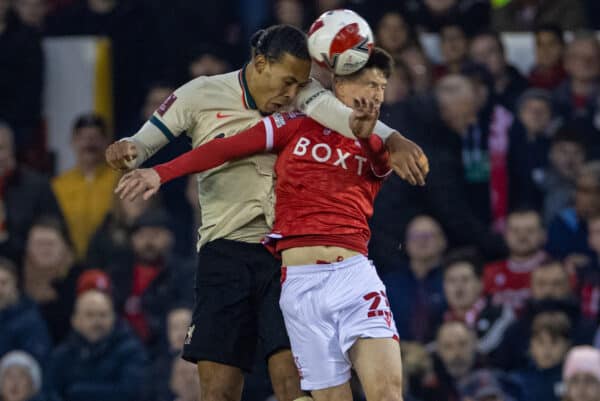 NOTTINGHAM, ENGLAND - Sunday, March 20, 2022: Liverpool's Virgil van Dijk (L) challenges for a header with Nottingham Forest's Steve Cook during the FA Cup Quarter-Final match between Nottingham Forest FC and Liverpool FC at the City Ground. (Pic by David Rawcliffe/Propaganda)