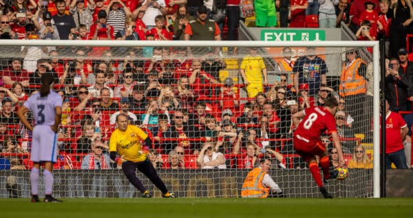 LIVERPOOL, ENGLAND - Saturday, March 26, 2022: Liverpool's captain Steven Gerrard scores the first goal from a penalty kick during the LFC Foundation friendly match between Liverpool FC Legends and FC Barcelona Legends at Anfield. (Pic by David Rawcliffe/Propaganda)