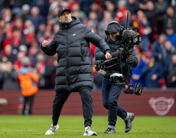 LIVERPOOL, ENGLAND - Saturday, April 2, 2022: Liverpool's manager Jürgen Klopp celebrates after the FA Premier League match between Liverpool FC and Watford FC at Anfield. Liverpool won 2-0. (Pic by David Rawcliffe/Propaganda)