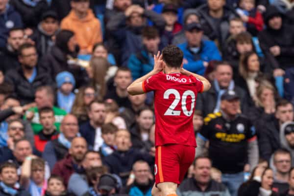 MANCHESTER, ENGLAND - Sunday, April 10, 2022: Liverpool's Diogo Jota celebrates scoring his side's first goal during the FA Premier League match between Manchester City FC and Liverpool FC at the City of Manchester Stadium. (Pic by David Rawcliffe/Propaganda)