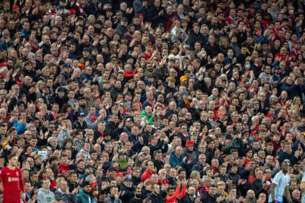 LIVERPOOL, ENGLAND - Tuesday, April 19, 2022: Liverpool supporters applaud on seven minutes, as a mark of respect for Manchester United's Cristiano Ronaldo who lost a new born son earlier in the week, during the FA Premier League match between Liverpool FC and Manchester United FC at Anfield. (Pic by David Rawcliffe/Propaganda)