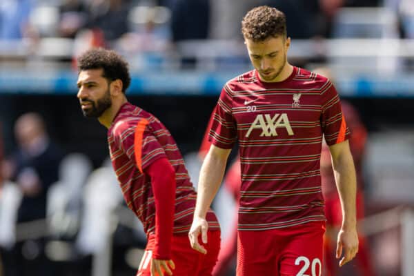 NEWCASTLE-UPON-TYNE, ENGLAND - Saturday, April 30, 2022: Liverpool's Diogo Jota (R) and Mohamed Salah during the pre-match warm-up before the FA Premier League match between Newcastle United FC and Liverpool FC at St James' Park. (Pic by David Rawcliffe/Propaganda)