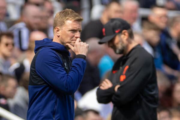 NEWCASTLE-UPON-TYNE, ANGLETERRE - samedi 30 avril 2022 : Eddie Howe, directeur de Newcastle United, lors du match de la FA Premier League entre Newcastle United FC et Liverpool FC à St James' Park.  (Photo de David Rawcliffe/Propagande)