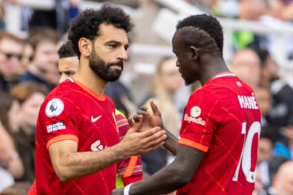 NEWCASTLE-UPON-TYNE, ENGLAND - Saturday, April 30, 2022: Liverpool's substitute Mohamed Salah (L) replaces Sadio Mané during the FA Premier League match between Newcastle United FC and Liverpool FC at St James' Park. (Pic by David Rawcliffe/Propaganda)