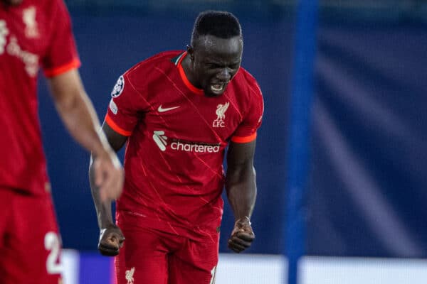 VILLARREAL, SPAIN - Tuesday, May 3, 2022: Liverpool's Sadio Mané celebrates after scoring his side's third goal to make the score 2-3 (2-5 on aggregate) during the UEFA Champions League Semi-Final 2nd Leg game between Villarreal CF and Liverpool FC at the Estadio de la Cerámica. (Pic by David Rawcliffe/Propaganda)