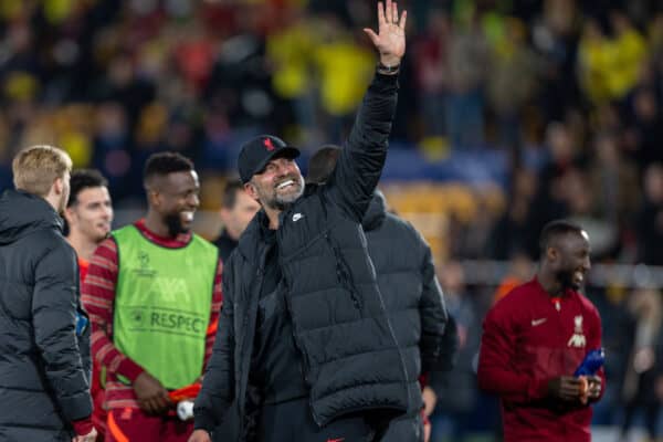 VILLARREAL, SPAIN - Tuesday, May 3, 2022: Liverpool's manager Jürgen Klopp celebrates as his side reach the Final beating Villarreal during the UEFA Champions League Semi-Final 2nd Leg game between Villarreal CF and Liverpool FC at the Estadio de la Cerámica. Liverpool won 3-2 (5-2 on aggregate).(Pic by David Rawcliffe/Propaganda)