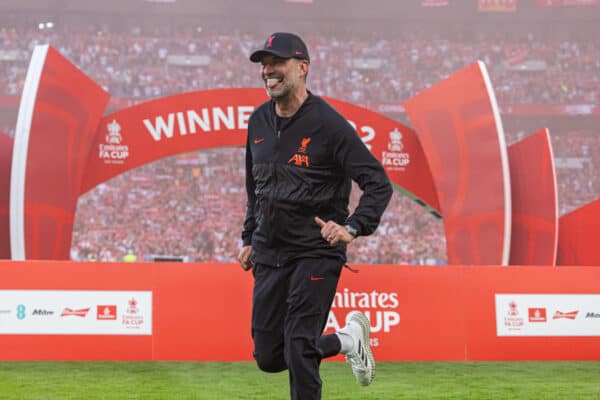 LONDON, ENGLAND - Saturday, May 14, 2022: Liverpool's manager Jürgen Klopp celebrates after the FA Cup Final between Chelsea FC and Liverpool FC at Wembley Stadium. The game ended in a goal-less draw, Liverpool won 6-5 on penalties. (Pic by David Rawcliffe/Propaganda)