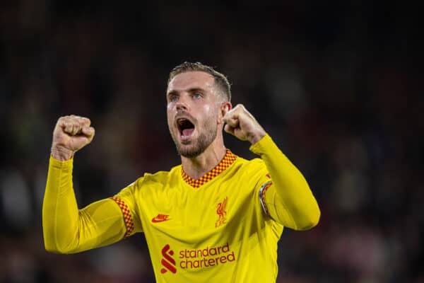 SOUTHAMPTON, ENGLAND - Tuesday, May 17, 2022: Liverpool's captain Jordan Henderson celebrates after the FA Premier League match between Southampton FC and Liverpool FC at St Mary's Stadium. Liverpool won 2-1. (Pic by David Rawcliffe/Propaganda)