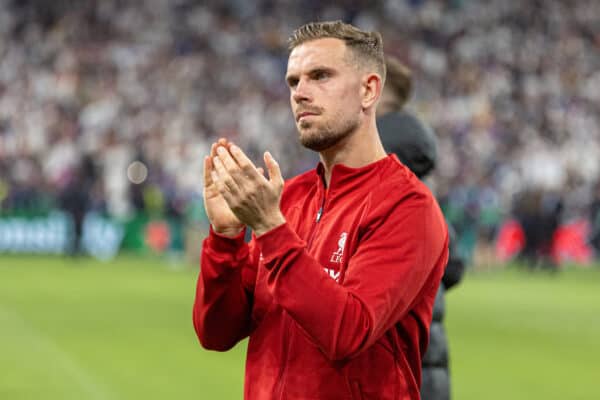 PARIS, FRANCE - Saturday, May 28, 2022: Liverpool's captain Jordan Henderson looks dejected after the UEFA Champions League Final game between Liverpool FC and Real Madrid CF at the Stade de France. Real Madrid won 1-0. (Photo by David Rawcliffe/Propaganda)