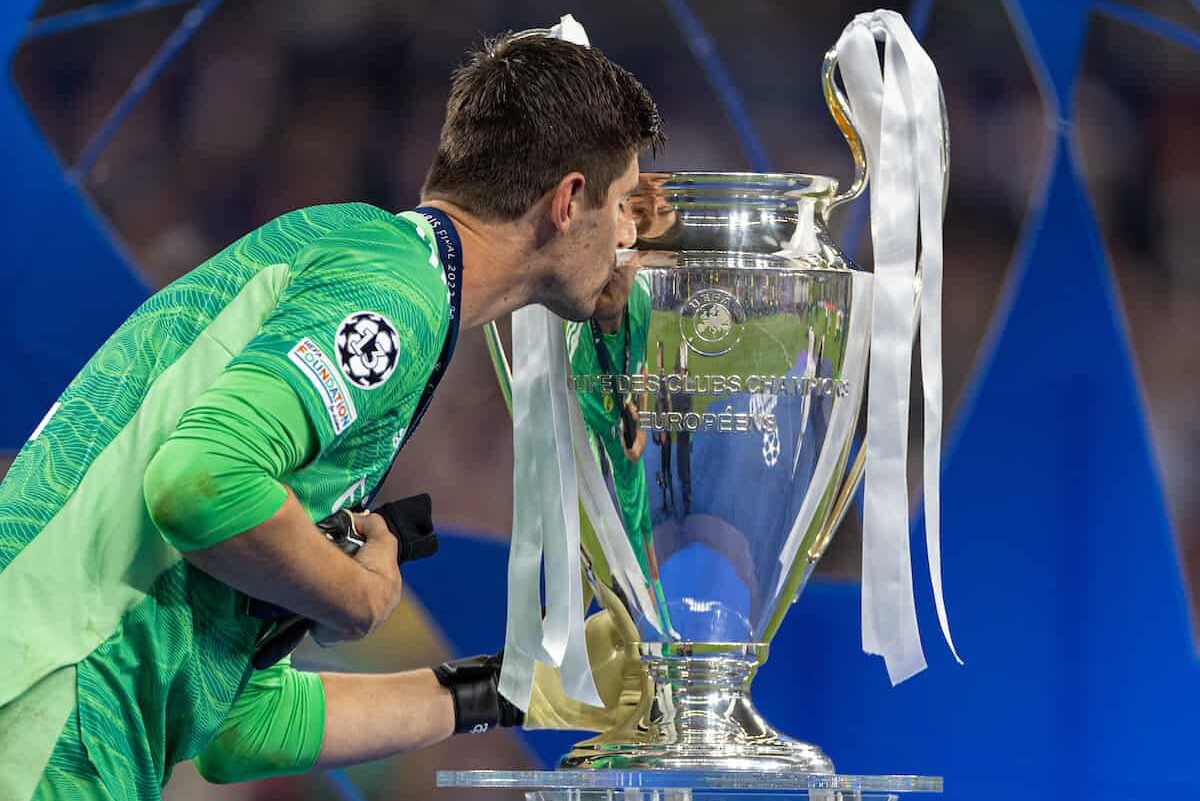 PARIS, FRANCE - Saturday, May 28, 2022: Real Madrid's goalkeeper Thibaut Courtois kisses the trophy during the UEFA Champions League Final game between Liverpool FC and Real Madrid CF at the Stade de France. (Photo by David Rawcliffe/Propaganda)