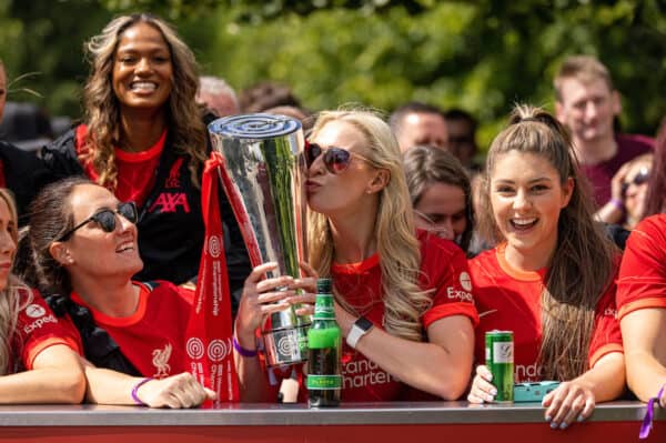 LIVERPOOL, ENGLAND - Sunday, May 29, 2022: Liverpool's Rhianna Roberts kisses the t during a trophy parade. (Photo by David Rawcliffe/Propaganda) LIVERPOOL, ENGLAND - Sunday, May 29, 2022: Liverpool's Rhianna Roberts kisses the FA Women's Championship trophy during a parade around the city. (Photo by David Rawcliffe/Propaganda)