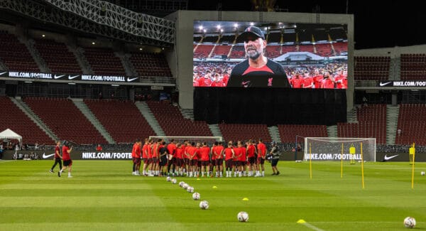 BANGKOK, THAILAND - Monday, July 11, 2022: Liverpool players during a training session at the Rajamangala National Stadium on day two of the club's Asia Tour ahead of a friendly match against Manchester United FC. (Pic by David Rawcliffe/Propaganda)