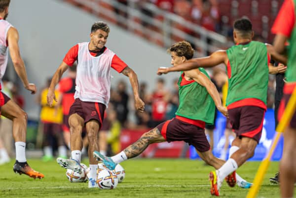 BANGKOK, THAILAND - Monday, July 11, 2022: Liverpool's Luis Díaz during a training session at the Rajamangala National Stadium on day two of the club's Asia Tour ahead of a friendly match against Manchester United FC. (Pic by David Rawcliffe/Propaganda)