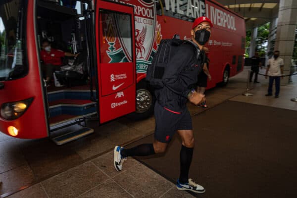 SINGAPORE - Wednesday, July 13, 2022: Liverpool's Virgil van Dijk arrives at the Ritz-Carlton Hotel in Singapore on Day Four of the club's pre-season Asia Tour. (Pic by David Rawcliffe/Propaganda)