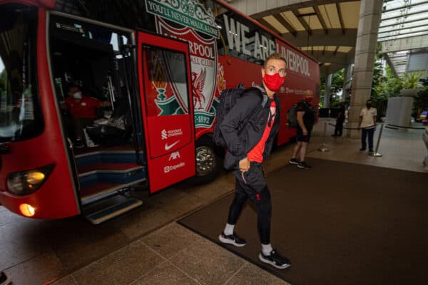 SINGAPORE - Wednesday, July 13, 2022: Liverpool's captain Jordan Henderson arrives at the Ritz-Carlton Hotel in Singapore on Day Four of the club's pre-season Asia Tour. (Pic by David Rawcliffe/Propaganda)