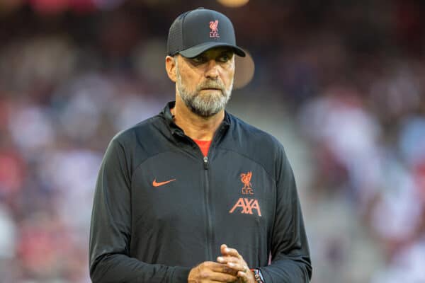 SALZBURG, AUSTRIA - Wednesday, July 27, 2022: Liverpool's manager Jürgen Klopp during the pre-match warm-up before a pre-season friendly between FC Red Bull Salzburg and Liverpool FC at the Red Bull Arena. (Pic by David Rawcliffe/Propaganda)