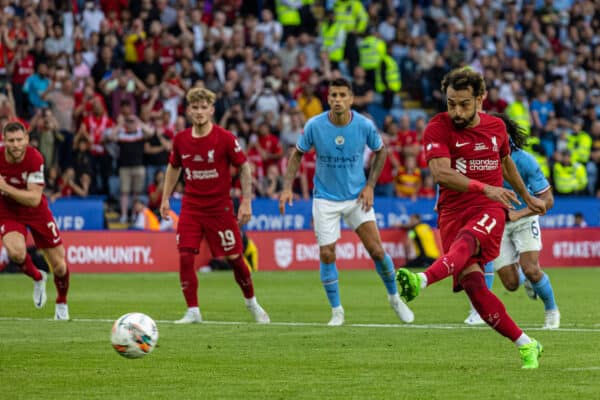 LEICESTER, ENGLAND - Saturday, July 30, 2022: Liverpool's Mohamed Salah scores the second goal from a penalty kick during the FA Community Shield friendly match between Liverpool FC and Manchester City FC at the King Power Stadium. (Pic by David Rawcliffe/Propaganda)