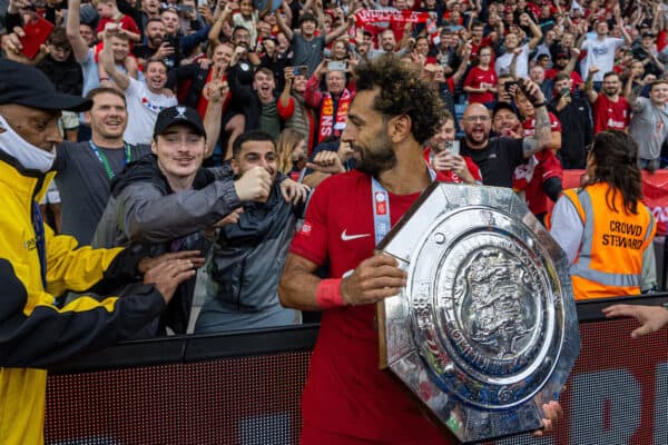 LEICESTER, ENGLAND - Saturday, July 30, 2022: Liverpool's Mohamed Salah celebrates with the trophy after the FA Community Shield friendly match between Liverpool FC and Manchester City FC at the King Power Stadium. Liverpool won 3-1. (Pic by David Rawcliffe/Propaganda)