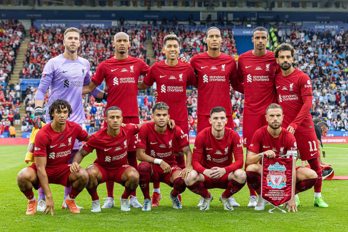 LEICESTER, ENGLAND - Saturday, July 30, 2022: Liverpool players line-up for a team group photograph before the FA Community Shield friendly match between Liverpool FC and Manchester City FC at the King Power Stadium. (Pic by David Rawcliffe/Propaganda)
