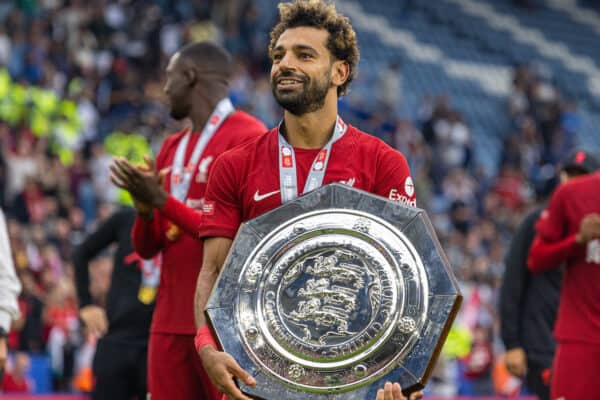 LEICESTER, ENGLAND - Saturday, July 30, 2022: Liverpool's Mohamed Salah celebrates with the trophy after the FA Community Shield friendly match between Liverpool FC and Manchester City FC at the King Power Stadium. Liverpool won 3-1. (Pic by David Rawcliffe/Propaganda)