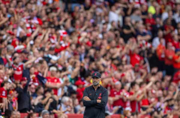 LEICESTER, ENGLAND - Saturday, July 30, 2022: Liverpool's manager Jürgen Klopp during the FA Community Shield friendly match between Liverpool FC and Manchester City FC at the King Power Stadium. (Pic by David Rawcliffe/Propaganda)