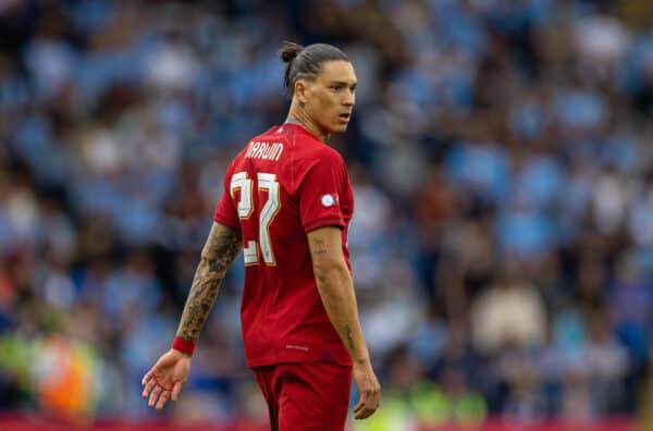 LEICESTER, ENGLAND - Saturday, July 30, 2022: Liverpool's Darwin Núñez during the FA Community Shield friendly match between Liverpool FC and Manchester City FC at the King Power Stadium. (Pic by David Rawcliffe/Propaganda)