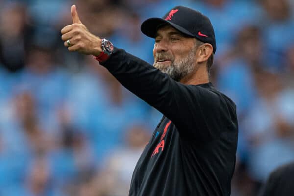 LEICESTER, ENGLAND - Saturday, July 30, 2022: Liverpool's manager Jürgen Klopp during the FA Community Shield friendly match between Liverpool FC and Manchester City FC at the King Power Stadium. (Pic by David Rawcliffe/Propaganda)