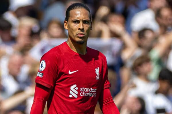 LONDON, ENGLAND - Saturday, August 6, 2022: Liverpool's Virgil van Dijk looks dejected as Fulham score their second goal fromn a penalty kick during the FA Premier League match between Fulham FC and Liverpool FC at Craven Cottage. (Pic by David Rawcliffe/Propaganda)