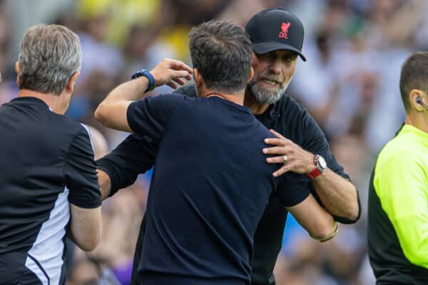 LONDON, ENGLAND - Saturday, August 6, 2022: Liverpool's manager Jürgen Klopp (R) embraces Fulham's manager Marco Silva after the FA Premier League match between Fulham FC and Liverpool FC at Craven Cottage. (Pic by David Rawcliffe/Propaganda)