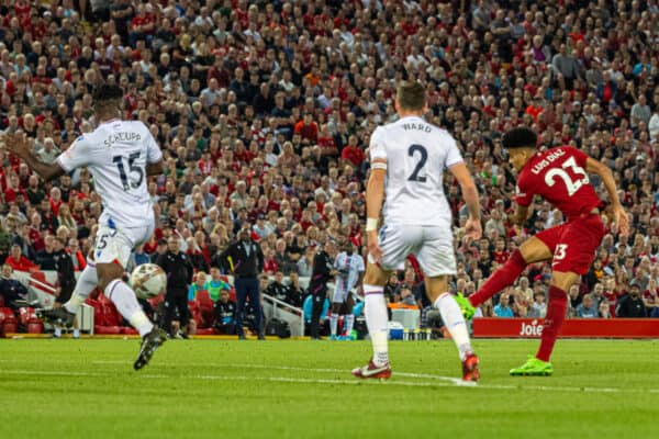 LIVERPOOL, ENGLAND - Monday, August 15, 2022: Liverpool's Luis Díaz scores his side's first equalising goal during the FA Premier League match between Liverpool FC and Crystal Palace FC at Anfield. (Pic by David Rawcliffe/Propaganda)