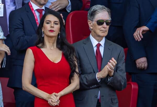 LIVERPOOL, ENGLAND - Saturday, August 27, 2022: Liverpool's owner John W. Henry and his wife Linda Pizzuti during the FA Premier League match between Liverpool FC and AFC Bournemouth at Anfield. (Pic by David Rawcliffe/Propaganda)