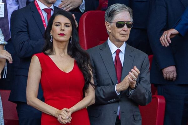 LIVERPOOL, ENGLAND - Saturday, August 27, 2022: Liverpool's owner John W. Henry and his wife Linda Pizzuti during the FA Premier League match between Liverpool FC and AFC Bournemouth at Anfield. (Pic by David Rawcliffe/Propaganda)