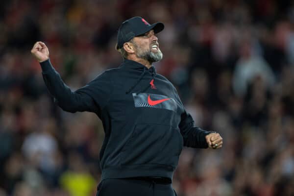 LIVERPOOL, ENGLAND - Wednesday, August 31, 2022: Liverpool's manager Jürgen Klopp celebrates after the FA Premier League match between Liverpool FC and Newcastle United FC at Anfield. Liverpool won 2-1. (Pic by David Rawcliffe/Propaganda)