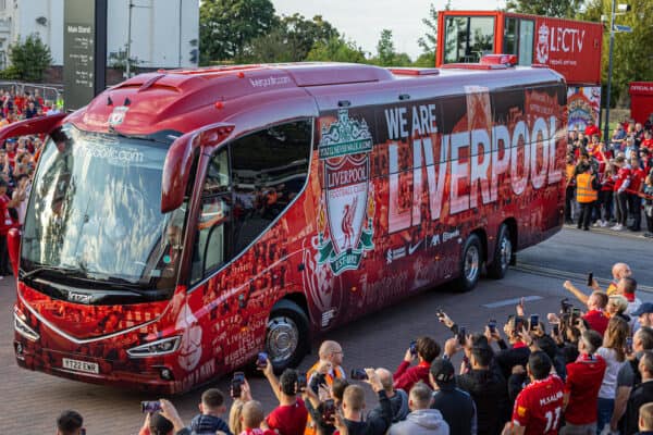 LIVERPOOL, ENGLAND - Wednesday, August 31, 2022: Liverpool's team bus arrives before the FA Premier League match between Liverpool FC and Newcastle United FC at Anfield. Liverpool bus. (Pic by David Rawcliffe/Propaganda)