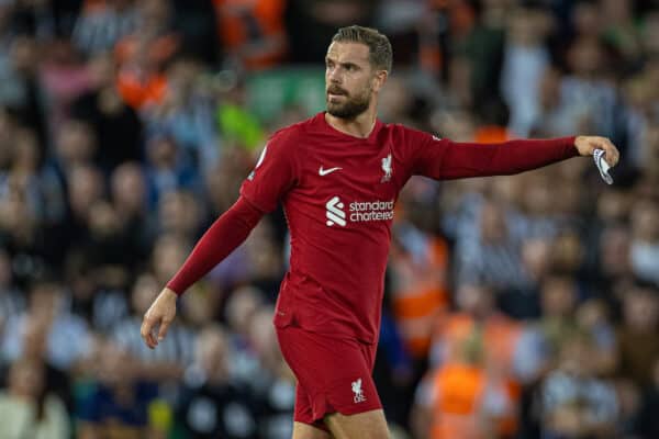 LIVERPOOL, ENGLAND - Wednesday, August 31, 2022: Liverpool's captain Jordan Henderson hands over the armband as he goes off with an injury during the FA Premier League match between Liverpool FC and Newcastle United FC at Anfield. (Pic by David Rawcliffe/Propaganda)