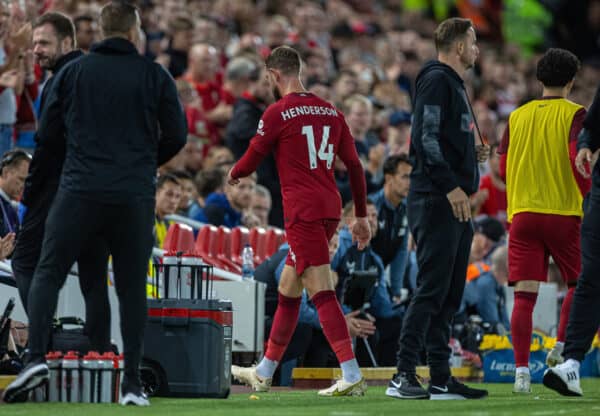 LIVERPOOL, ENGLAND - Wednesday, August 31, 2022: Liverpool's captain Jordan Henderson goes off with an injury during the FA Premier League match between Liverpool FC and Newcastle United FC at Anfield. (Pic by David Rawcliffe/Propaganda)