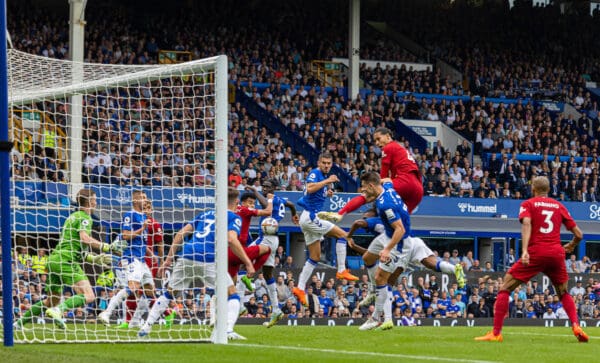 LIVERPOOL, ENGLAND - Saturday, September 3, 2022: Liverpool's Virgil van Dijk during the FA Premier League match between Everton FC and Liverpool FC, the 241st Merseyside Derby, at Goodison Park. (Pic by David Rawcliffe/Propaganda)