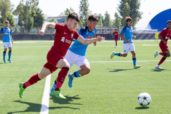 NAPLES, ITALY - Wednesday, September 7, 2022: Liverpool's Ben Doak (L) gets past Napoli Luigi D'Avino during the UEFA Youth League Group A Matchday 1 game between SSC Napoli Under-19's and Liverpool FC Under-19's at Giuseppe Piccolo. (Pic by David Rawcliffe/Propaganda)