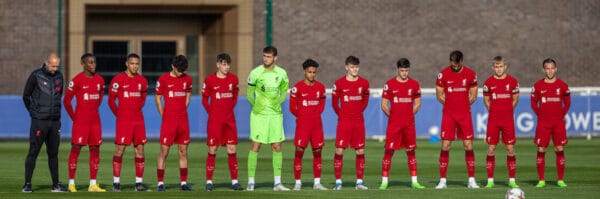 SEAGRAVE, ENGLAND - Saturday, September 17, 2022: Liverpool players stand for a moment's silence to remember Elizabeth Windsor (British monarch Queen Elizabeth II), who died on Thursday aged 96, before the Premier League 2 Division 1 match between Leicester City FC Under-23's and Liverpool FC Under-23's at the Leicester City Training Ground. (Pic by David Rawcliffe/Propaganda)