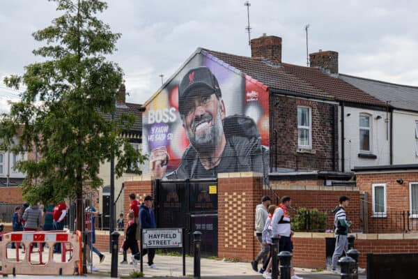 LIVERPOOL, ENGLAND - Saturday, September 24, 2022: A street art mural of Liverpool manager Jürgen Klopp on the gabel end of a house in Randolph Street near the club's Anfield stadium pictured before the LFC Foundation friendly 'Legends of the North' match between Liverpool FC Legends and Manchester United FC Legends. (Pic by David Rawcliffe/Propaganda)